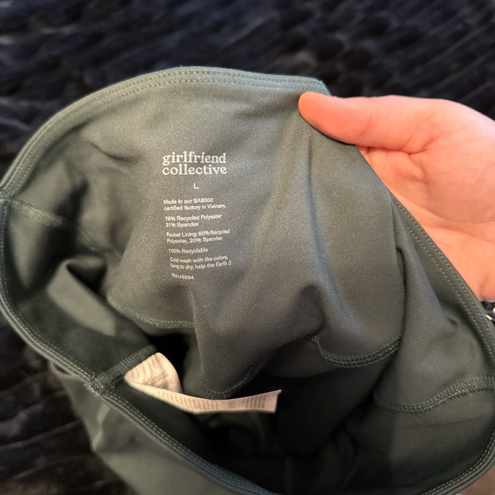 Girlfriend Collective Forest Green Leggings - Picture 2 of 3